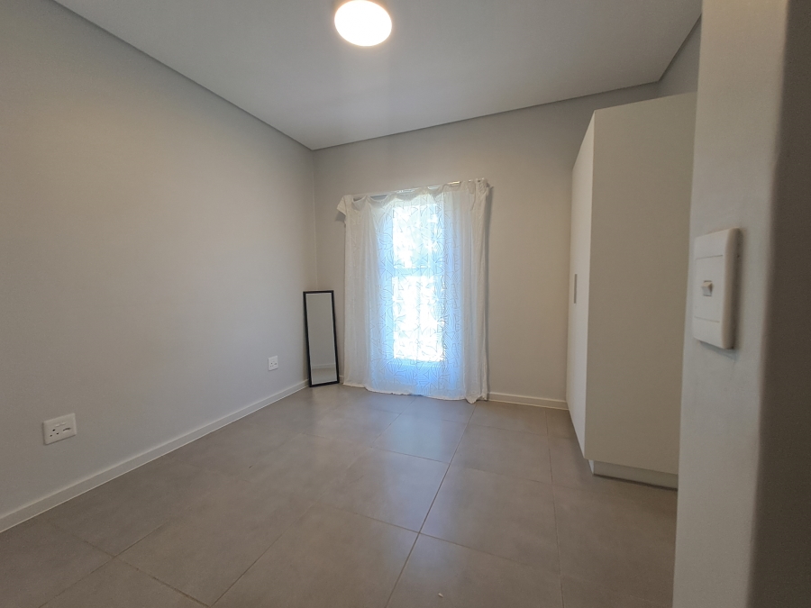 To Let 2 Bedroom Property for Rent in Newinbosch Western Cape